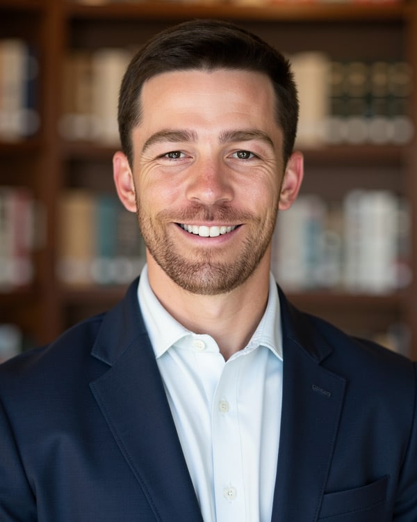 Headshot of Brad Hollinger